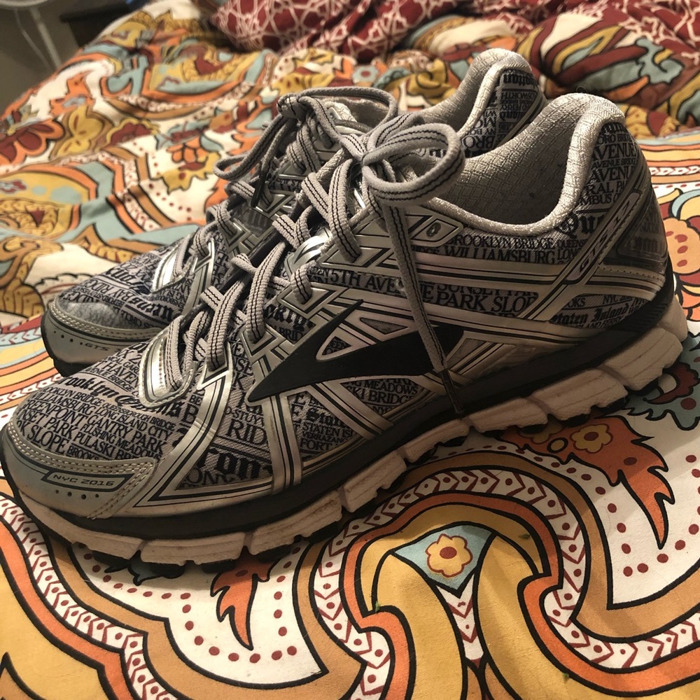 Brooks adrenaline New York special edition 8.5